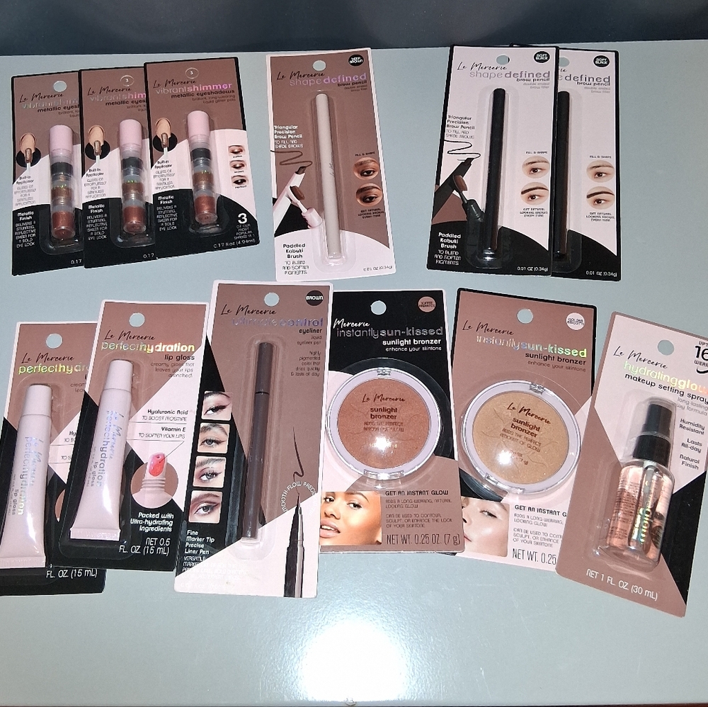 12 Piece Le Mercerie Make Up Bundle